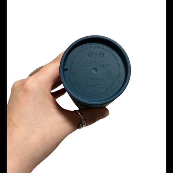 Starbucks Winter 2023 Navy Blue Soft Touch grid Tumbler Cold Cup 24oz Venti - Picture 3 of 3